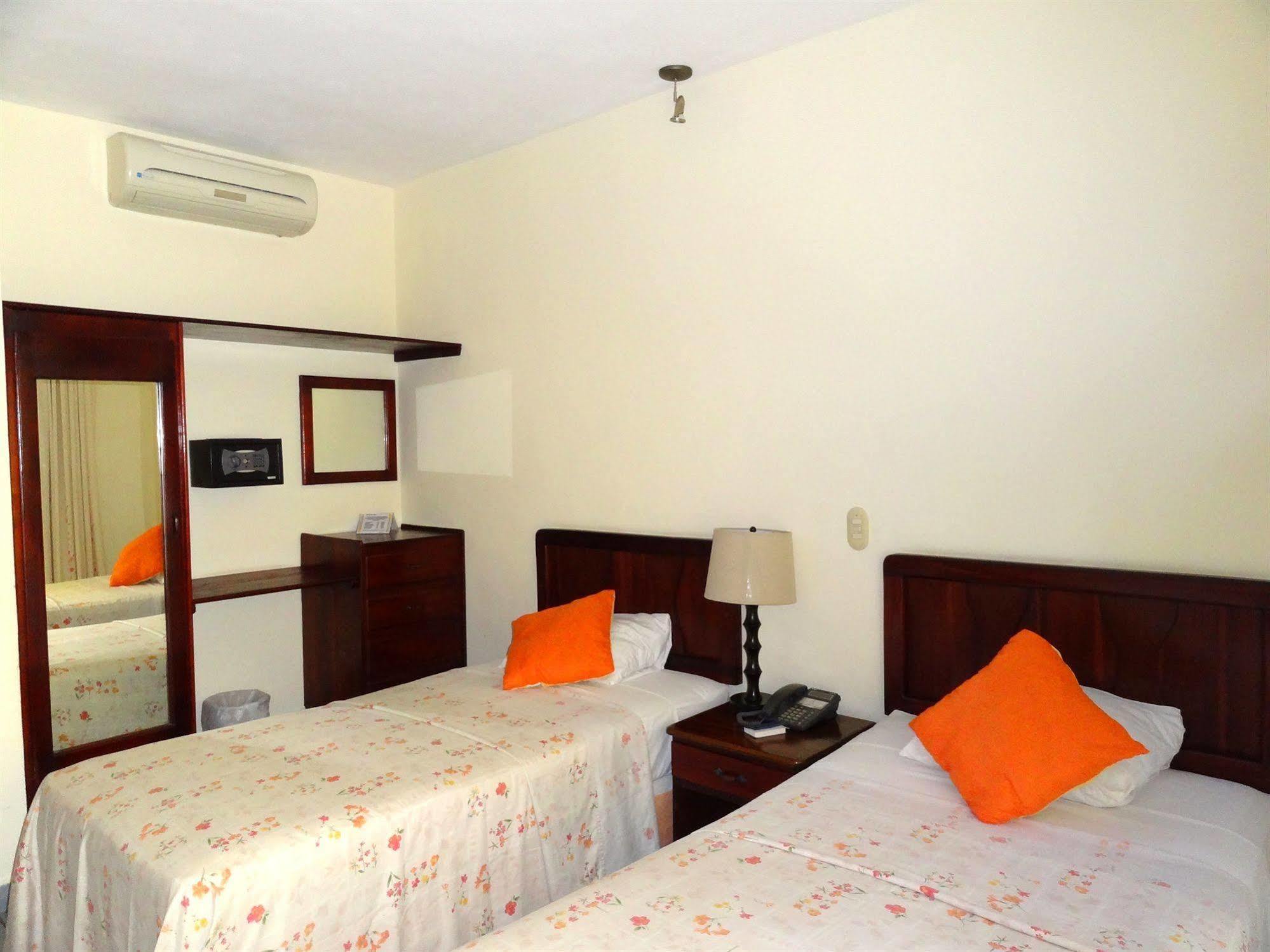 Hotel Costa Azul County Beach Puerto Cortes Extérieur photo