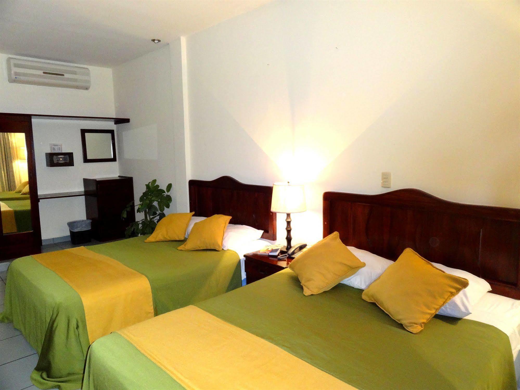 Hotel Costa Azul County Beach Puerto Cortes Extérieur photo